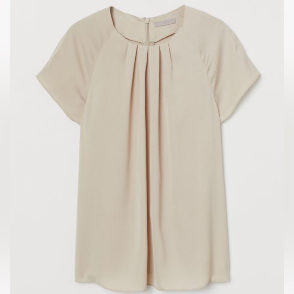 Pleat-detail blouse